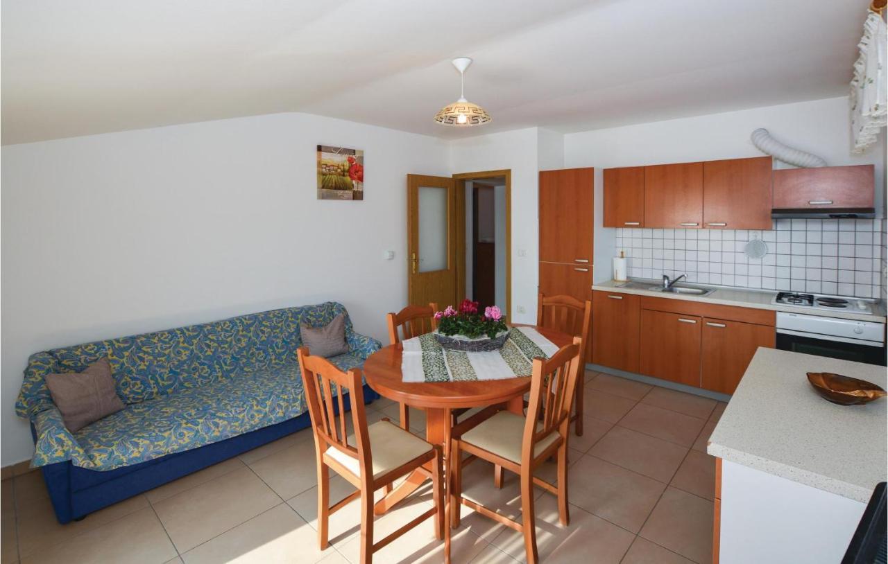 2 Bedroom Amazing Apartment In Portorož Eksteriør bilde